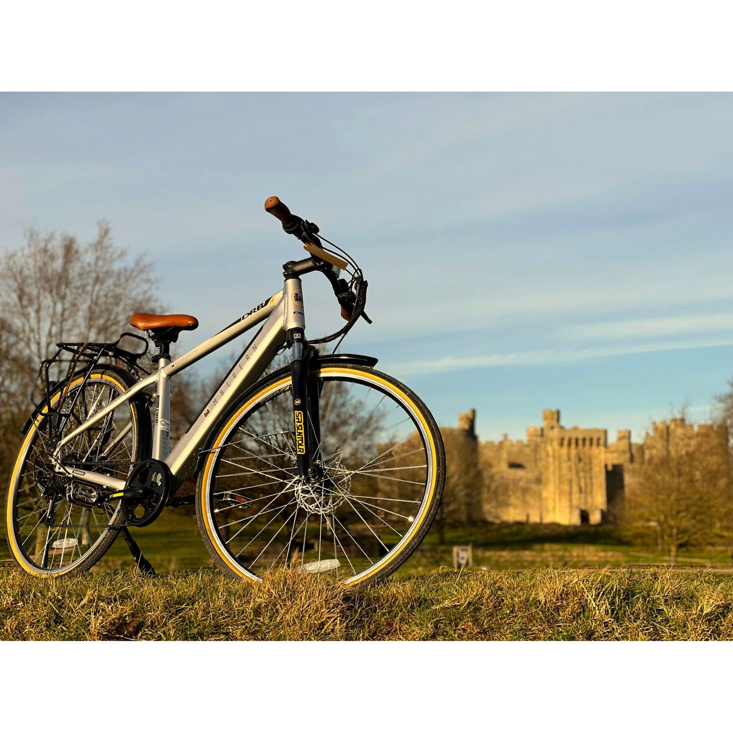 Dallingridge Malvern Hybrid Trekking Electric Bike - Satin Silver / Camel